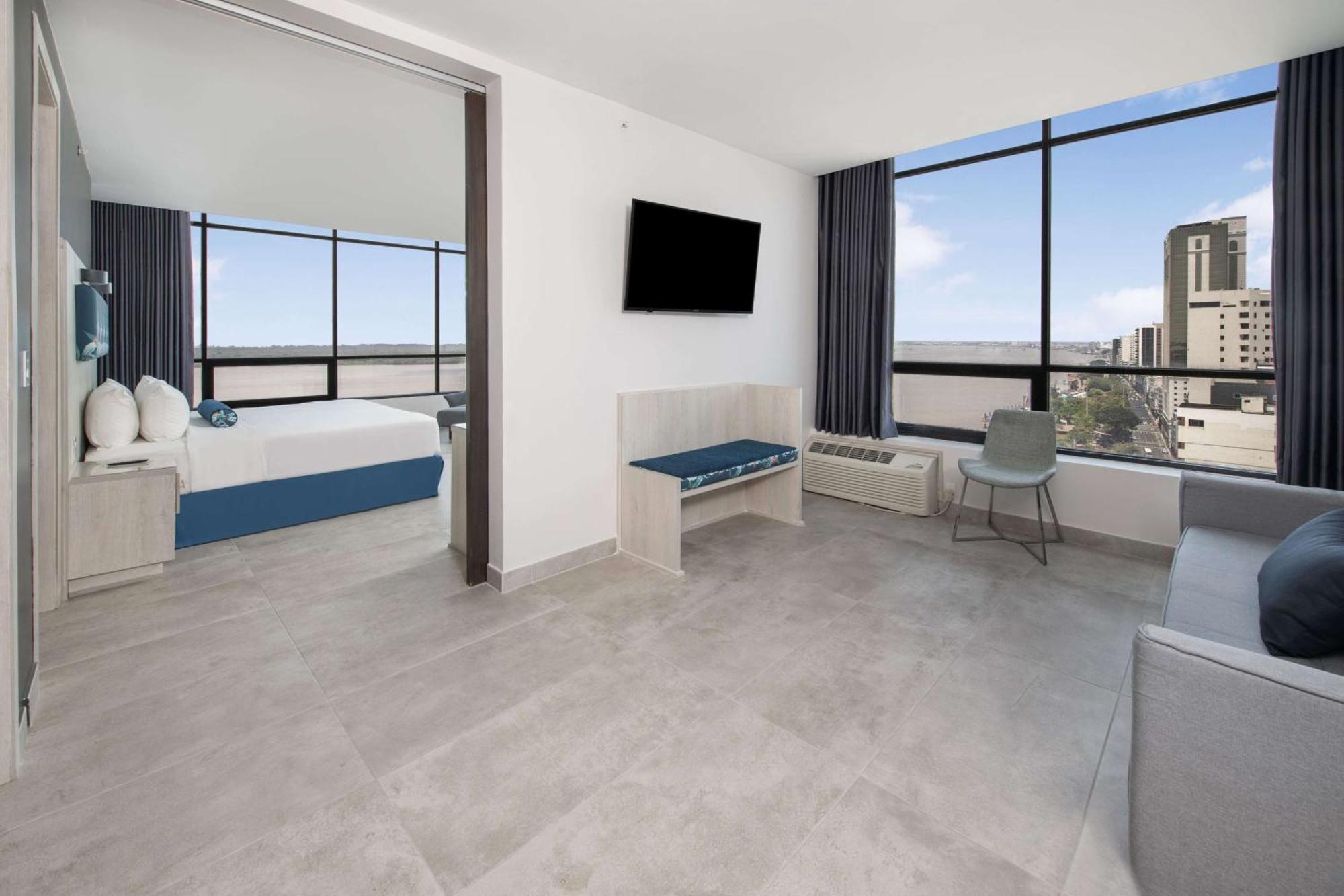 Hotel Doubletree By Hilton Guayaquil Exterior foto