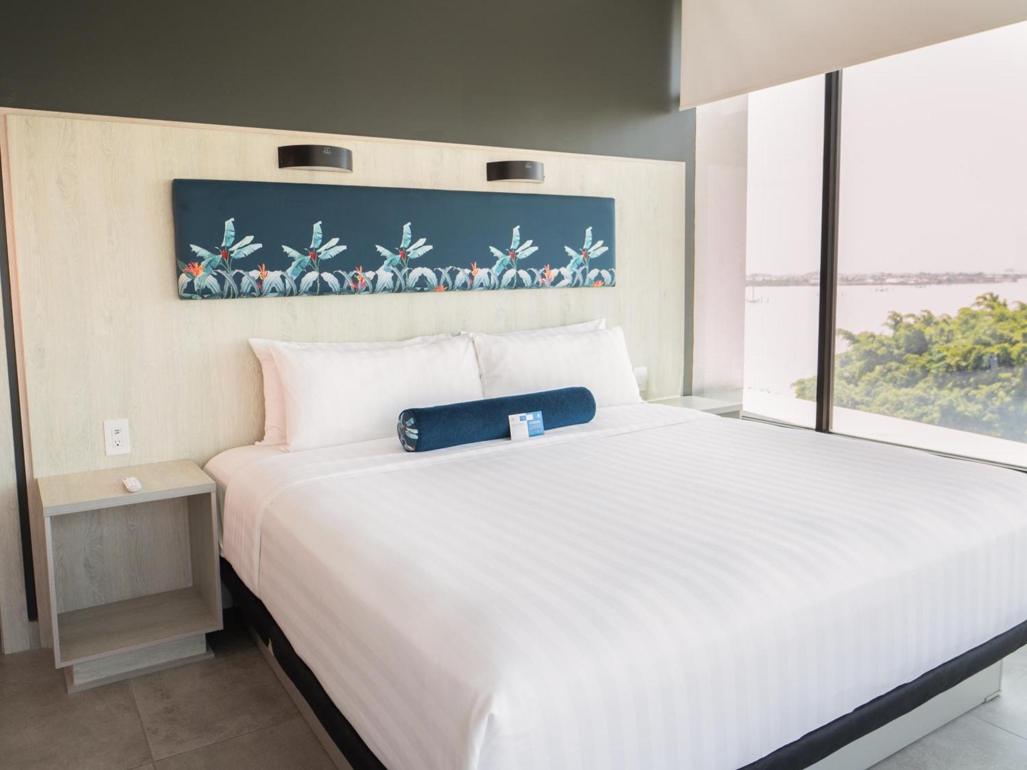 Hotel Doubletree By Hilton Guayaquil Exterior foto