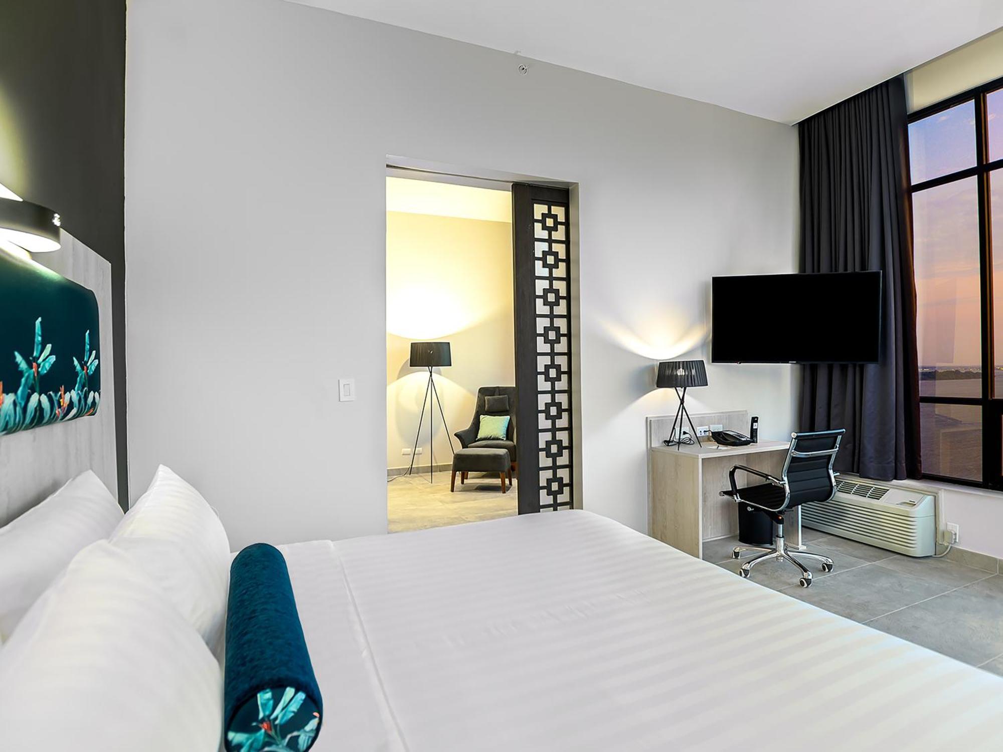Hotel Doubletree By Hilton Guayaquil Exterior foto