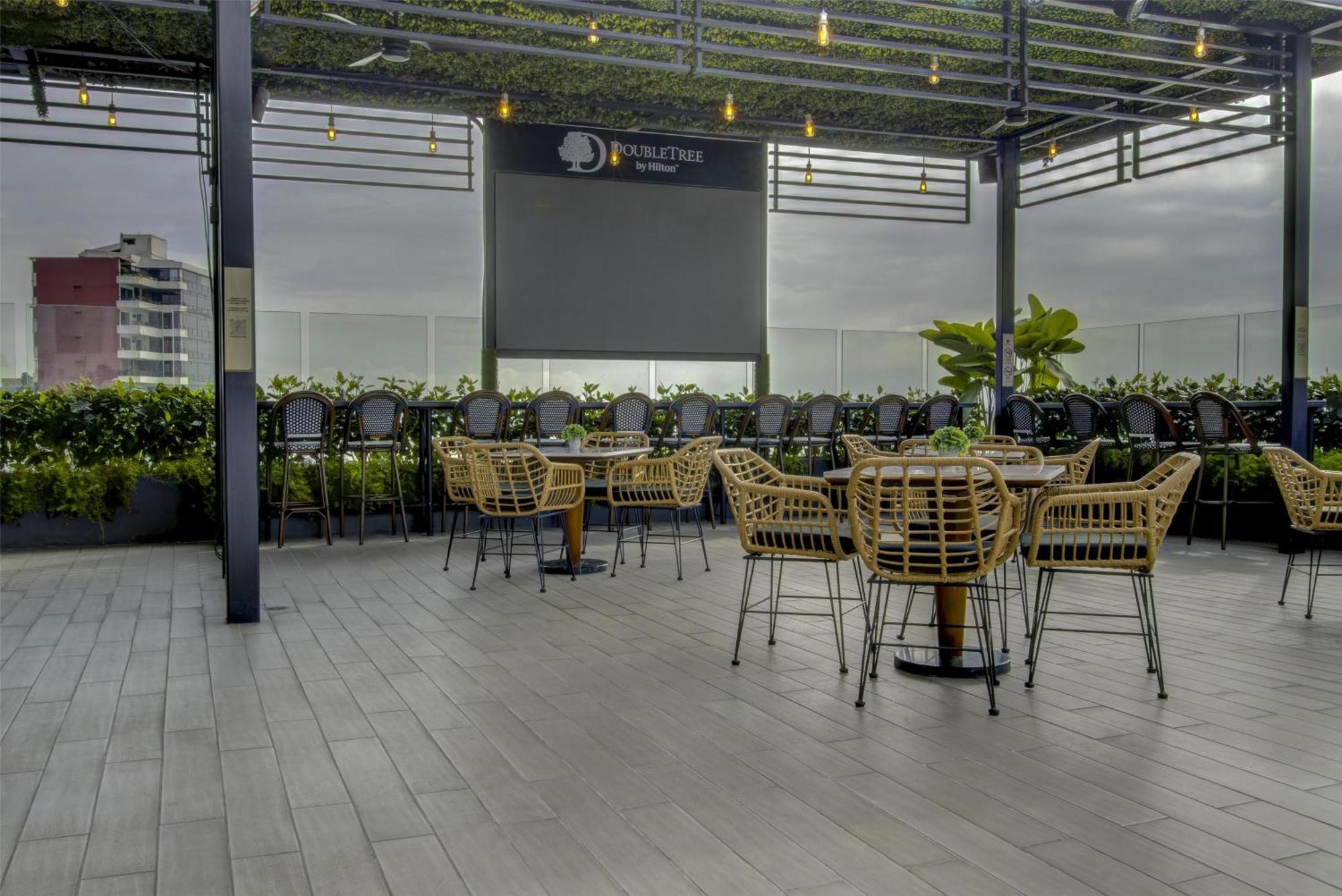 Hotel Doubletree By Hilton Guayaquil Exterior foto