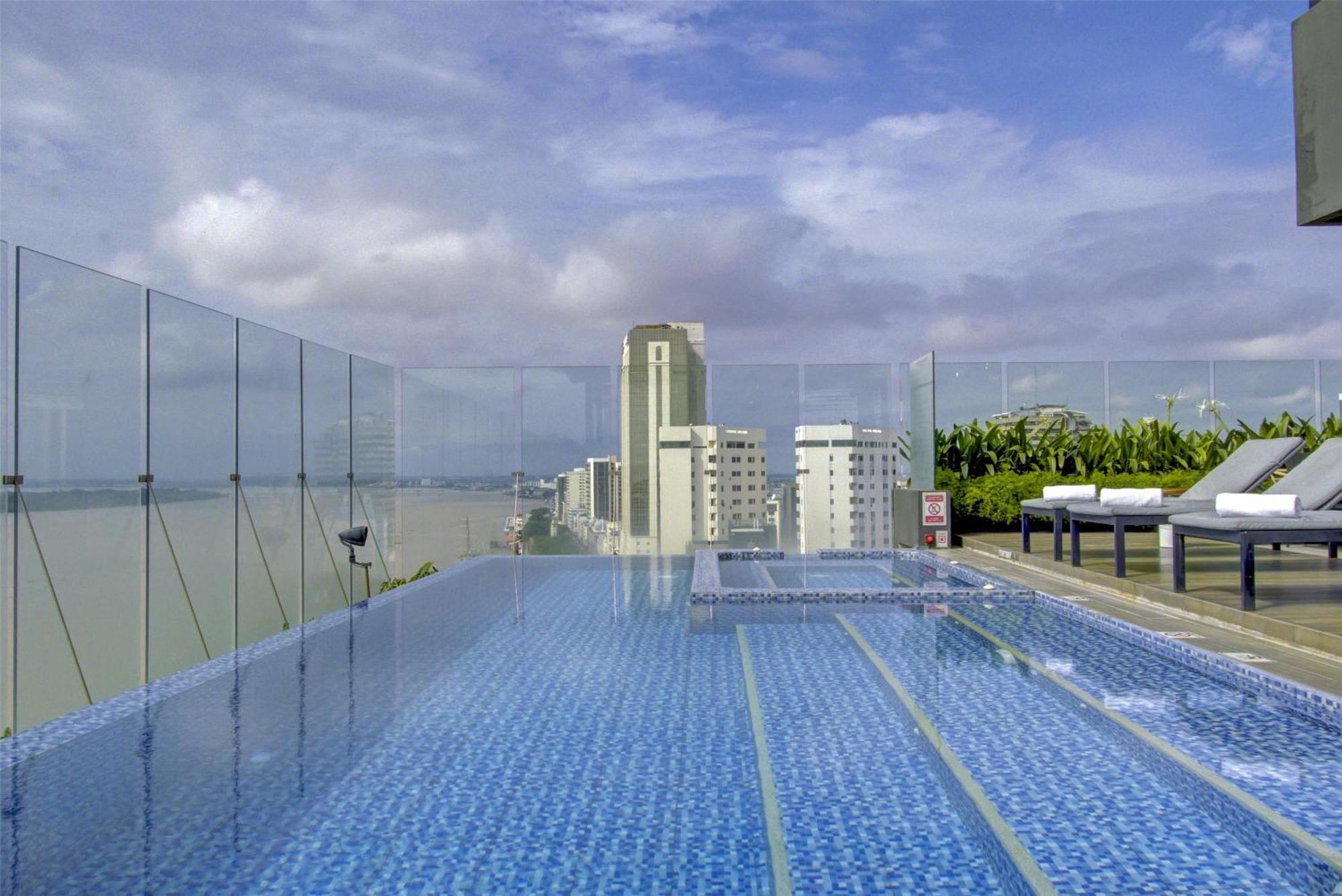 Hotel Doubletree By Hilton Guayaquil Exterior foto